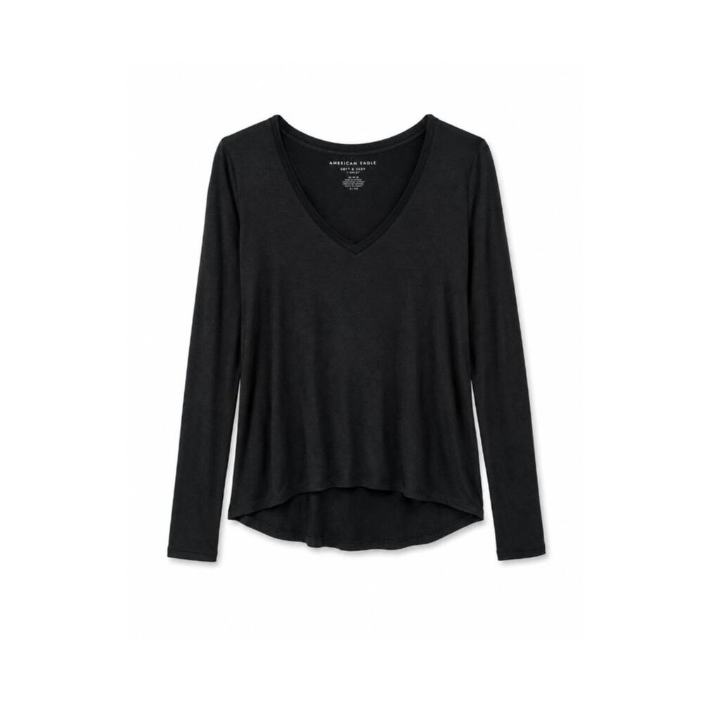 American Eagle Women's Sweater Size Medium